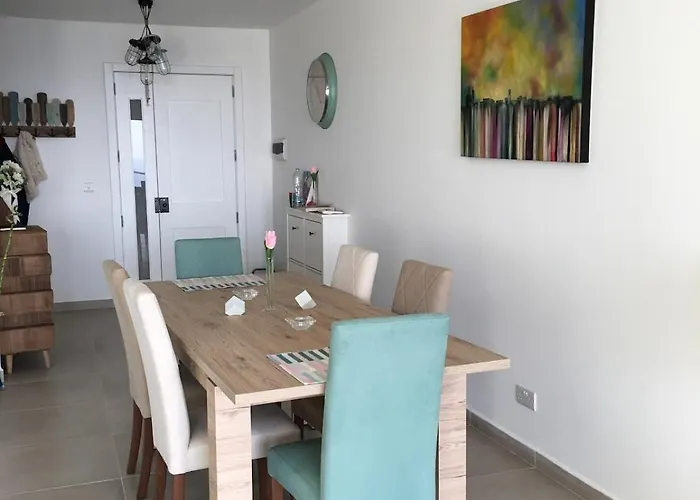 New With Sunset Views And Pool Apartament