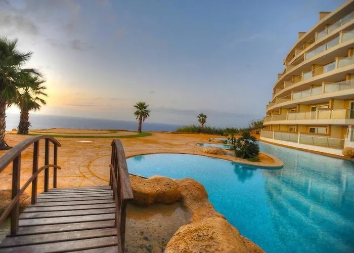 New With Sunset Views And Pool Διαμέρισμα
